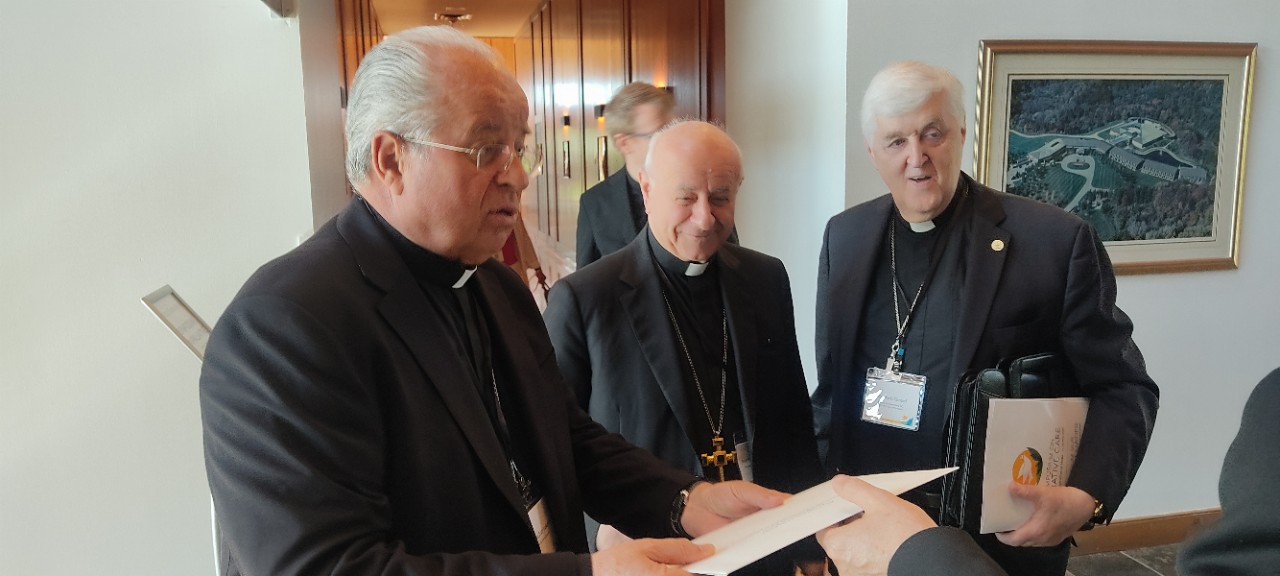 Abp. Ivan Jurkovic (L); Abp. Vincenzo Paglia; Bishop Noel Simard (R)